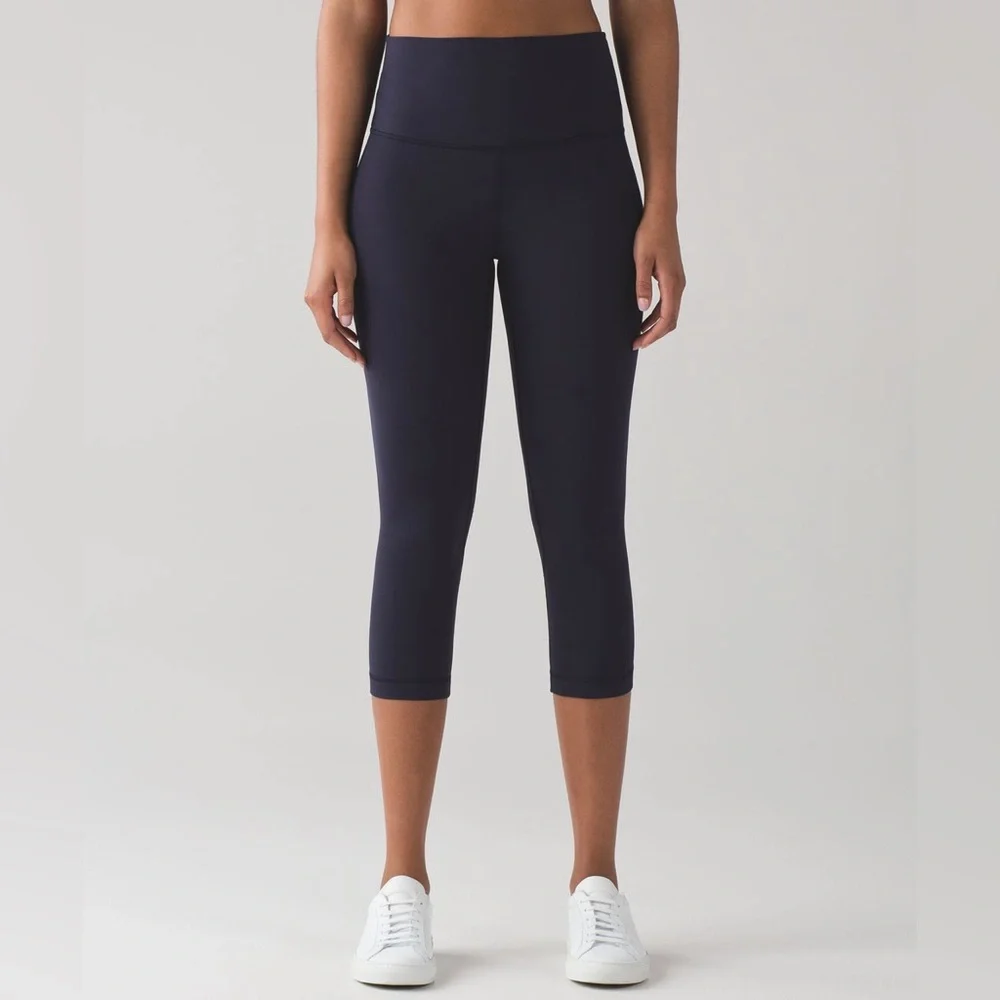 Lululemon Align Crop *19